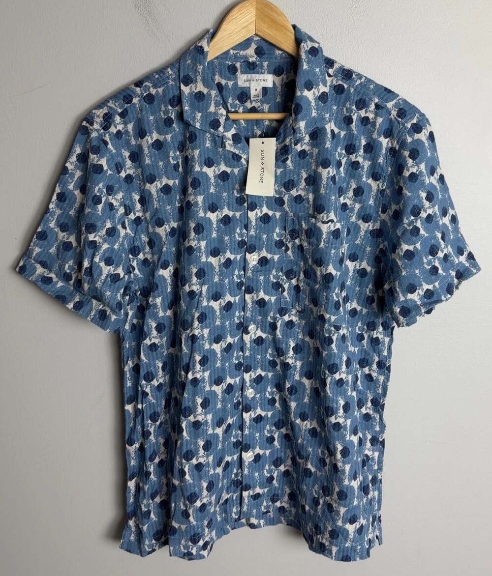 NWT Sun + Stone Shirt Blue White Abstract Dot Short Sleeve Size Medium Men’s